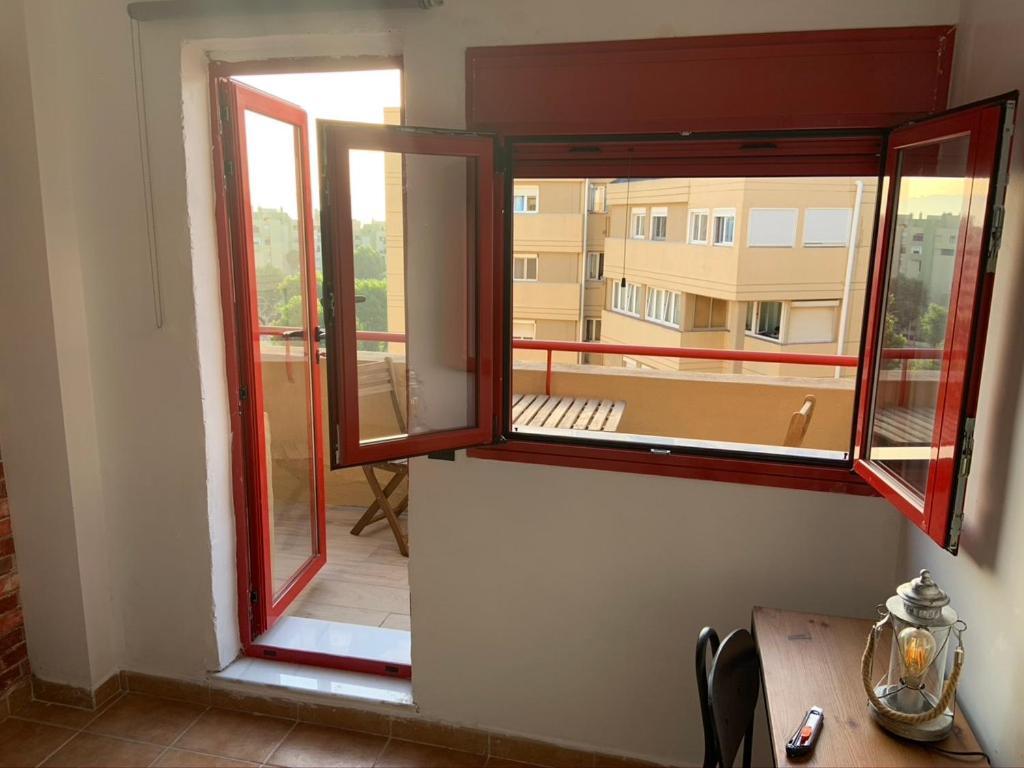 Room In A Shared Apartment Touching The Border :) La Linea de la Concepcion Exterior photo