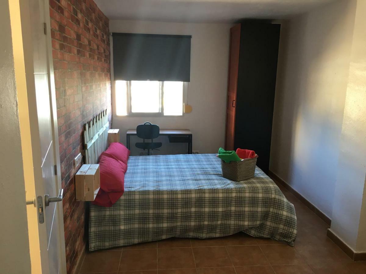 Room In A Shared Apartment Touching The Border :) La Linea de la Concepcion Exterior photo