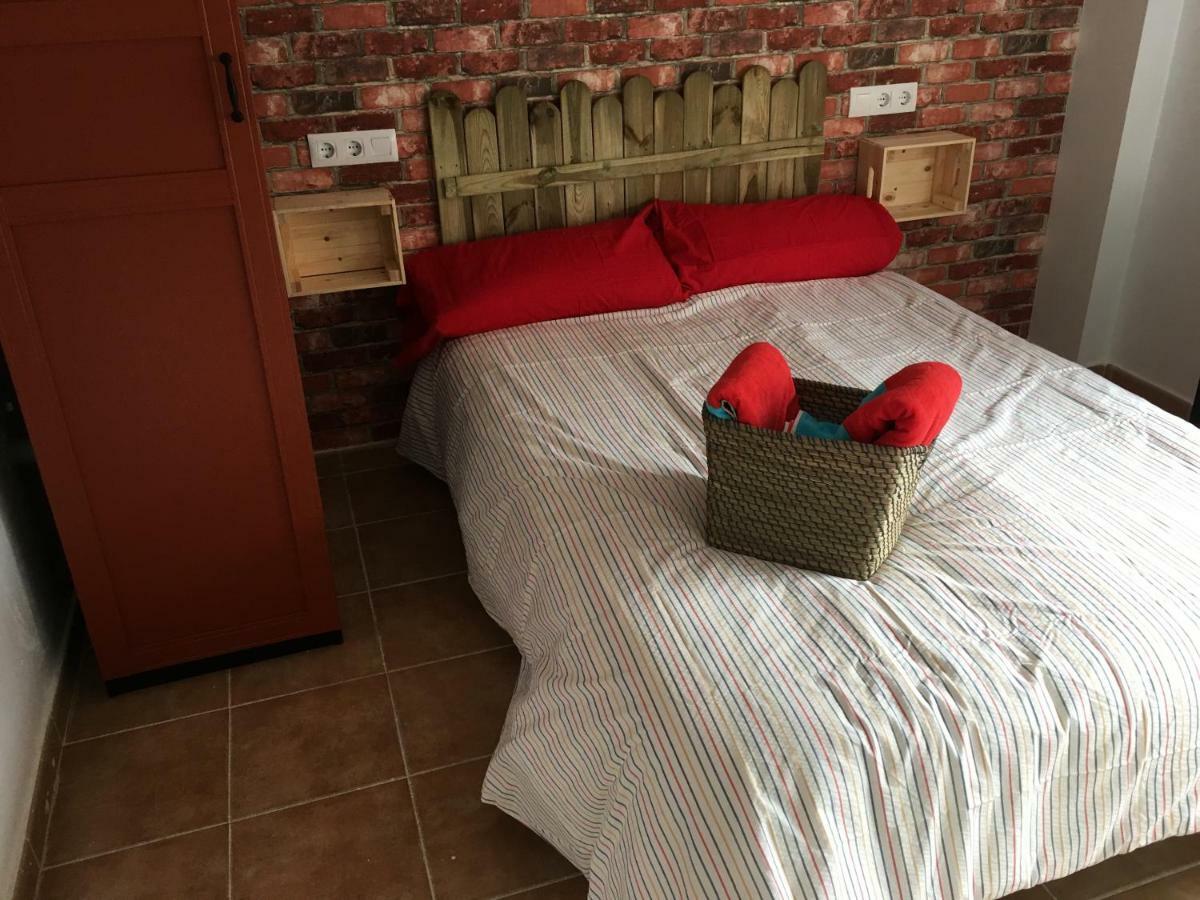 Room In A Shared Apartment Touching The Border :) La Linea de la Concepcion Exterior photo